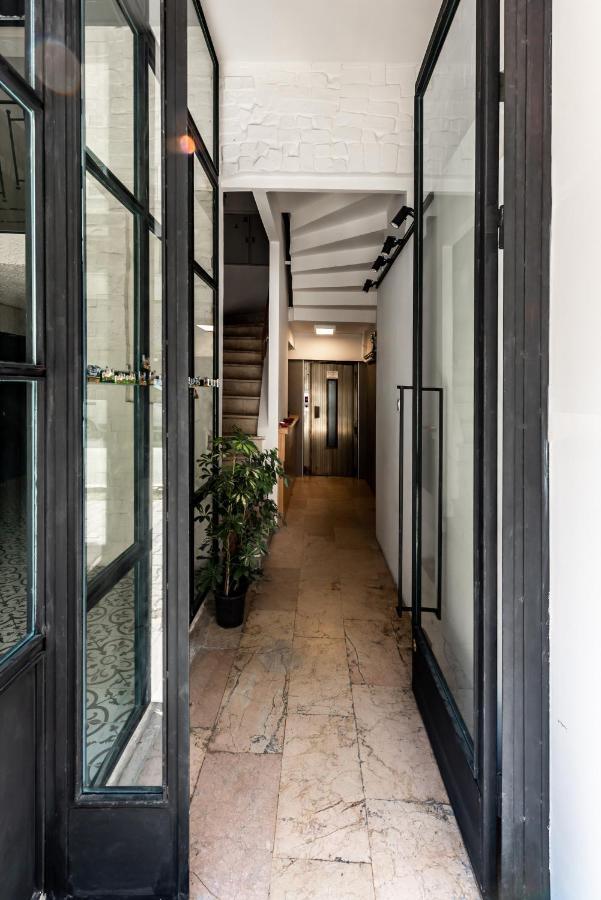 Intro Suites Istanbul Exterior foto